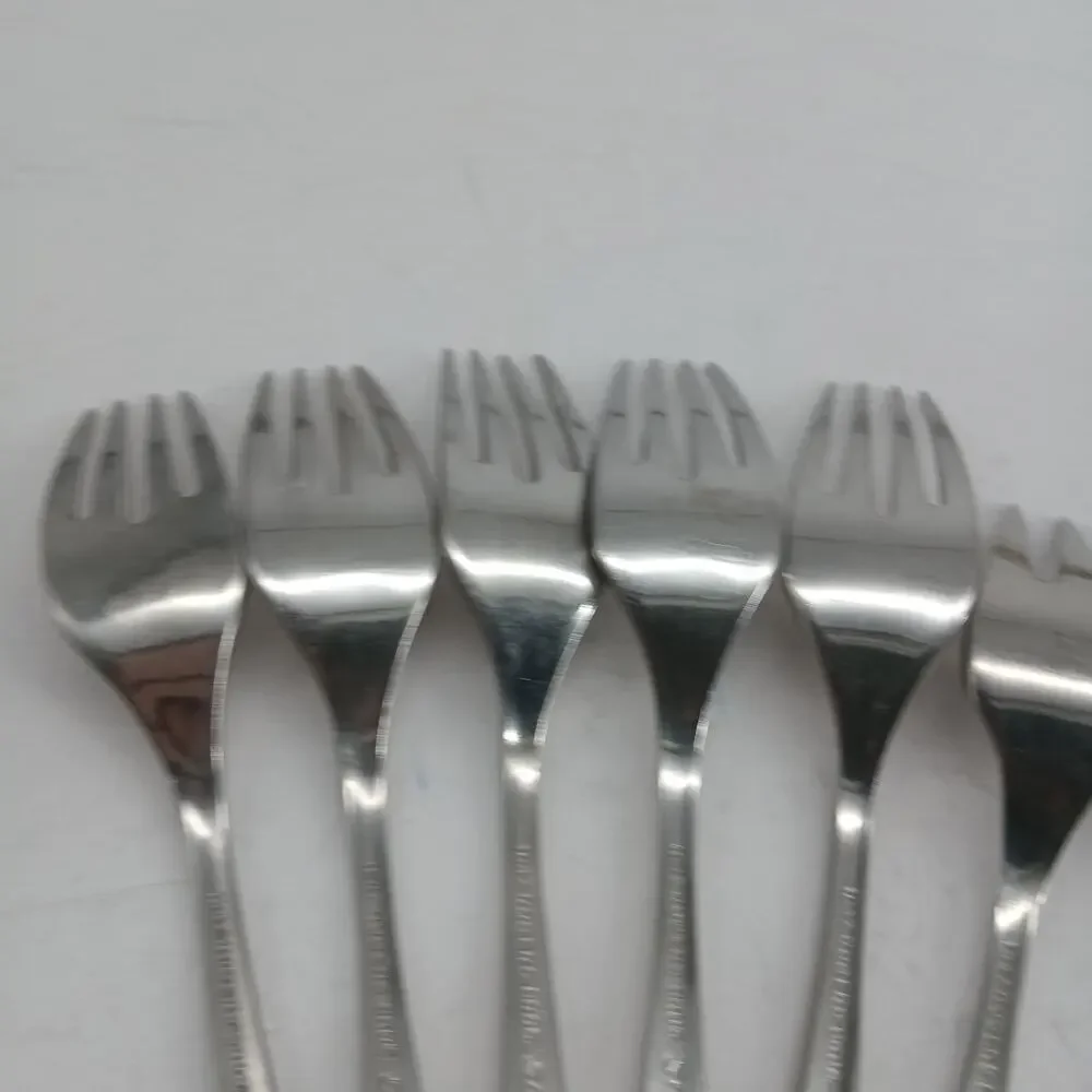 7X Forks Vtg 1847 Rogers Bros. Youth Pattern Stainless Steel 2 Salad & 5 Dinner